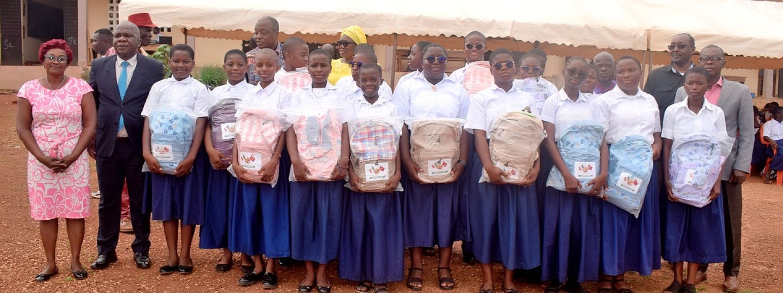 Cérémonie de remise de la Bourse de l'Ambassadeur au Collège Moderne des Jeunes Filles Dominique Ouattara de Yaoudé(Guiglo)